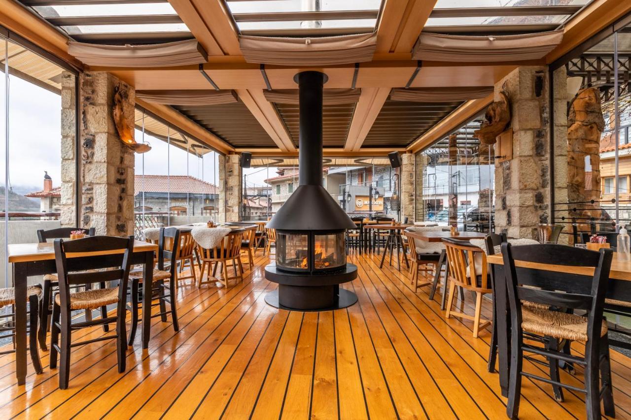 Kentrikon Hotel Lagkadia Bagian luar foto