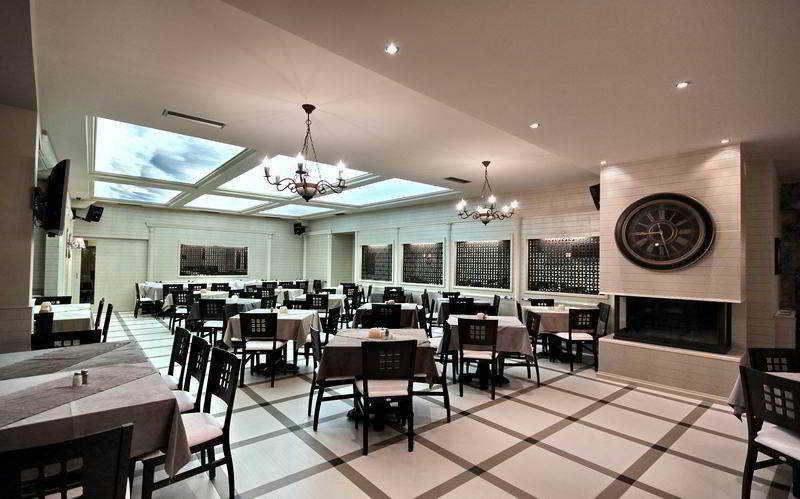 Kentrikon Hotel Lagkadia Bagian luar foto