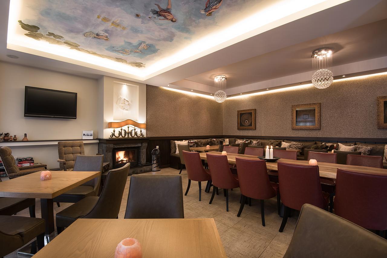 Kentrikon Hotel Lagkadia Bagian luar foto