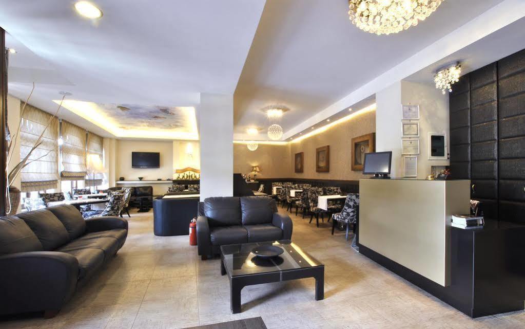 Kentrikon Hotel Lagkadia Bagian luar foto